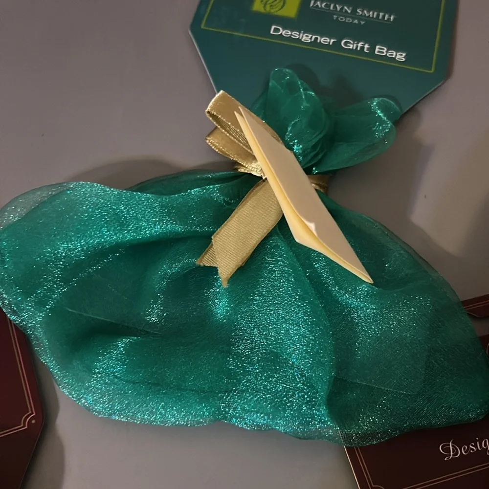 Jaclyn Smith Designer Gift Bags Set